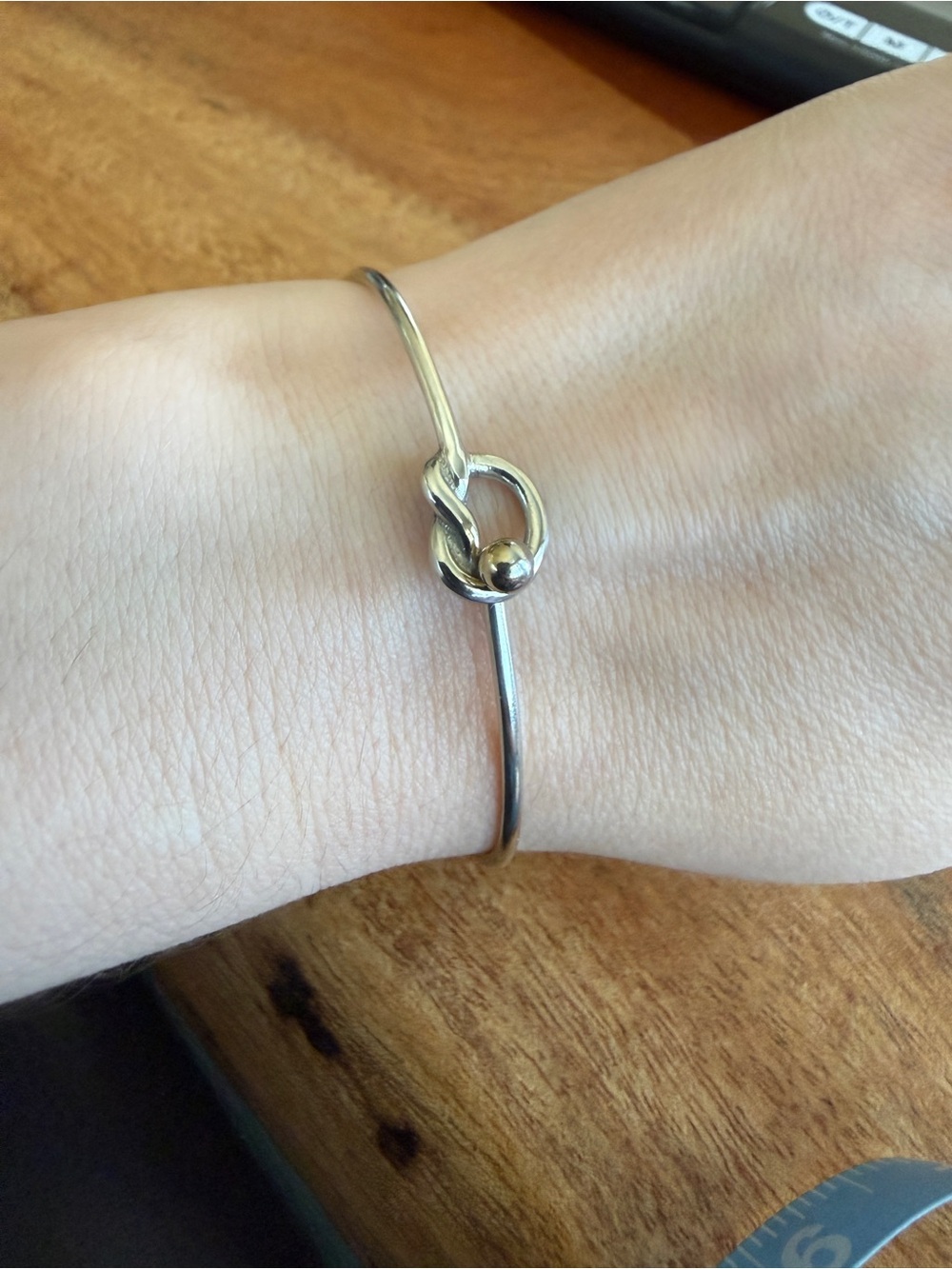 925 Sterling Silver Tie the Knot Bangle Bracelet
